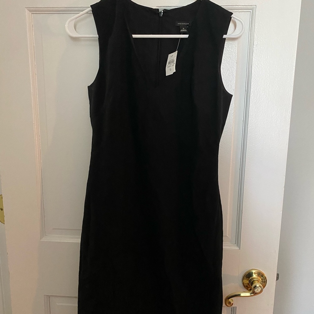 Black ann taylor sleeveless dress